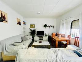 Casa en planta baja de 4 dormitorios a un paso del Paseo de Parra photo 0