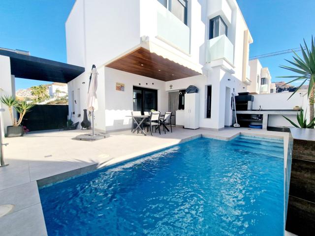 Adosado de 3 dormitorios con piscina en San Juan de Los Terreros photo 0