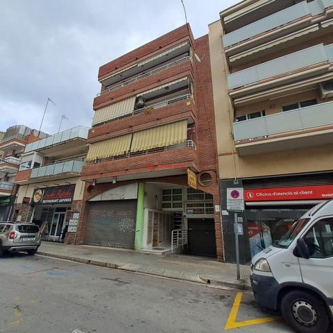 Local en venta en La Torre-roja-Campreciós-Grup Sant Jordi photo 0