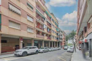 LOCAL EN VENTA EN ESPLUGUES DE LLOBREGAT ZONA PUBILLA CASES photo 0