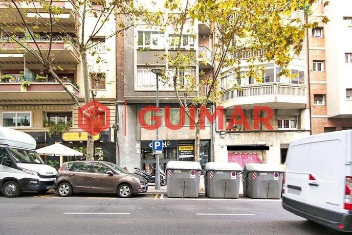 Local comercial en venta en calle República Argentina en rentabilidad photo 0