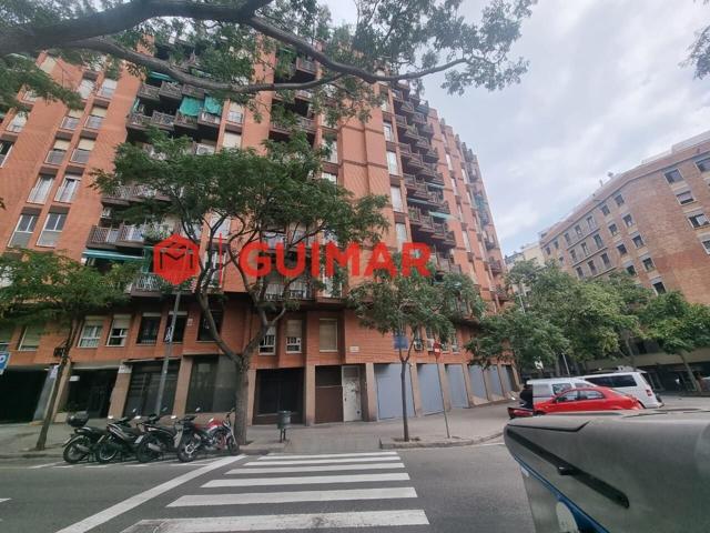 LOCAL COMERCIAL EN VENTA Y ALQUILER DE 254m² - BARCELONA SANT MARTÍ photo 0
