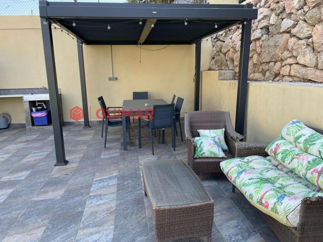 Chalet - Torre EN VENTA - Corbera de Llobregat photo 0