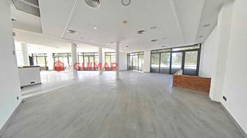 LOCAL COMERCIAL EN VENTA EN EL PRAT DE LLOBREGAT PARC DE NEGOCIS MAS BLAU I photo 0