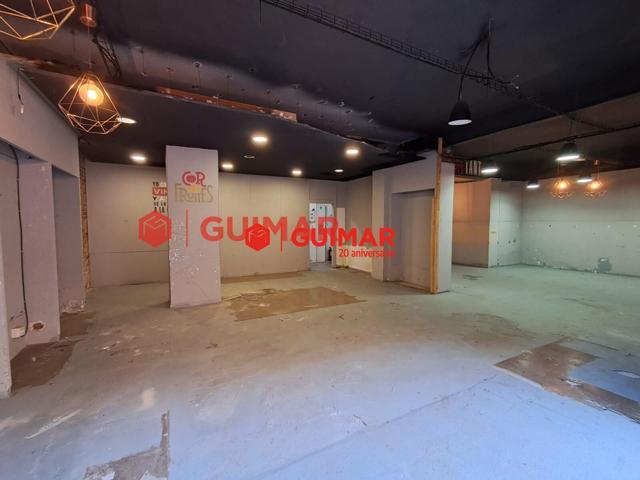 LOCAL COMERCIAL EN ALQUILER 120 M2 EN C- FRANCESC LLUNELL - ESPLUGUES photo 0