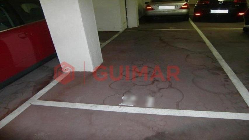 PARKING EN VENTA EN CORNELLÀ DE LLOBREGAT C- ARNAU MERCADER photo 0