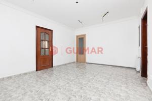 PISO EN VENTA EN SANT JOAN DESPI C- INDUSTRIA photo 0