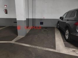 ¡Tu solución ideal de aparcamiento, plaza de parking! CENTRO DE ESPLUGUES photo 0