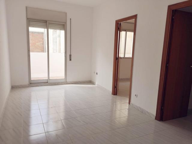ESPECIAL INVERSORES. PISO EN RENTABILIDAD EN L'HOSPITALET DE LLOBREGAT photo 0