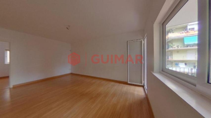 VENTA DE PISO OCUPADO PARA INVERSORES EN BARCELONA - La Font de la Guatlla photo 0