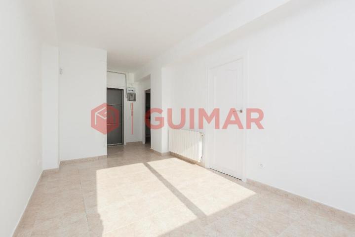ESPECIAL INVERSORES. PISO ALQUILADO EN VENTA EN CORNELLA DE LLOBREGAT C- BURI Nº 13 photo 0