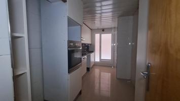 PISO EN VENTA EN CORNELLA DE LLOBREGAT C- JOSEP CUXART photo 0