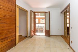ESPECIAL INVERSORES. VENTA DE PISO ALQUILADO EN BARCELONA C- RAFAEL CAPDEVILA photo 0