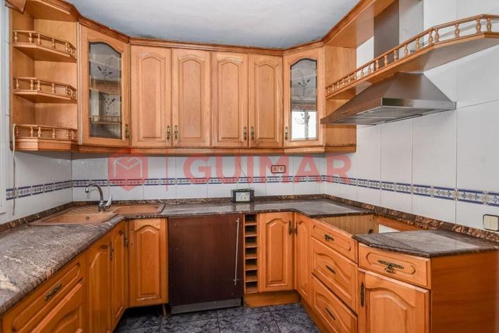 PISO EN VENTA EN SANT JOAN DESPÍ ZONA CENTRE photo 0