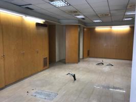 LOCAL EN VENTA EN EL PRAT DE LLOBREGAT C- LLEIDA photo 0