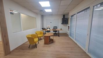 LOCAL EN ALQUILER, EN EL BARRIO DE LA MONTESA (ESPLUGUES DE LLOBREGAT) photo 0