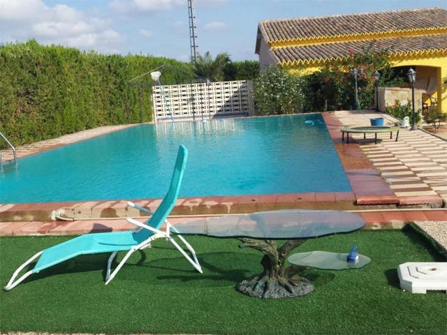 Se vende chalet en Picassent, Valencia photo 0