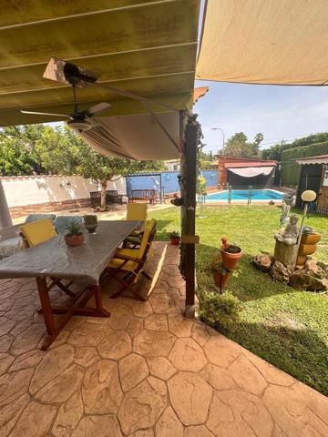 Se vende chalet adosado en La Pobla de Vallbona, Valencia photo 0
