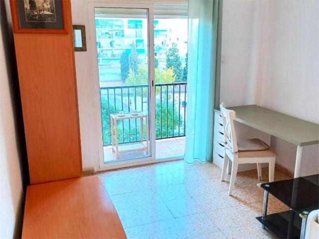 Se vende piso en Torrefiel, Valencia photo 0