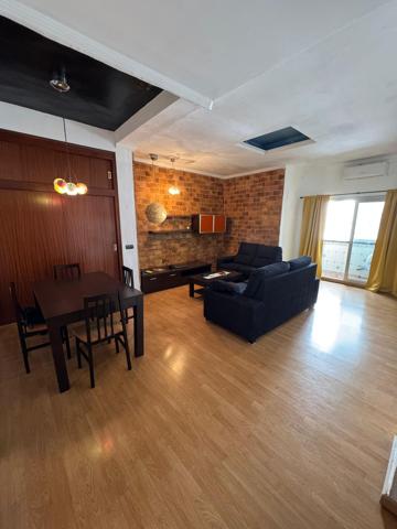 Se vende piso en Russafa, Valencia photo 0