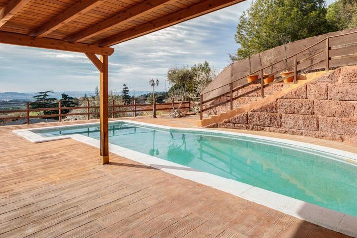 Piera venta casa piscina vistas Montserrat - con posibilidad de licencia turística photo 0