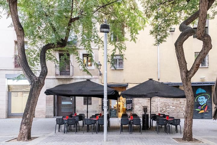 traspaso restaurante con terraza El Born photo 0