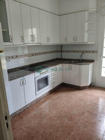 Piso Reformado. 3D. Garaje photo 0