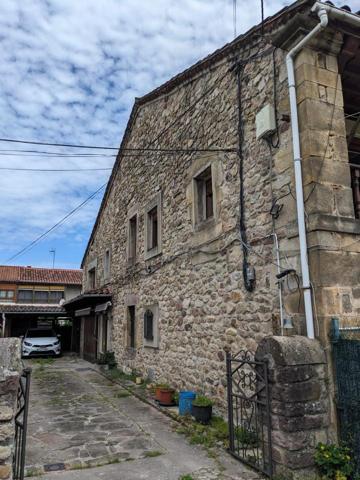 Casa de piedra en Corrales de Buelna photo 0