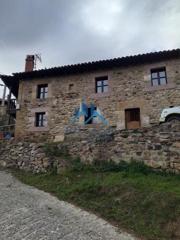 ¡Venta de Maravillosa casa en el barrio San Mamés de Polaciones, Cantabria! photo 0