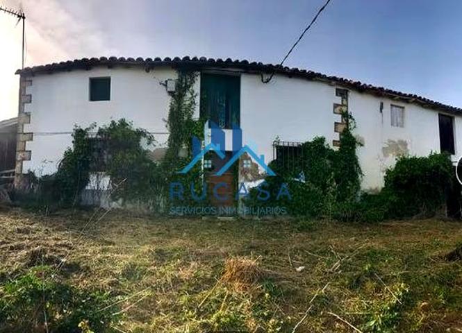 ¡Oportunidad única en Beranga, Cantabria! Potencial para invertir. photo 0