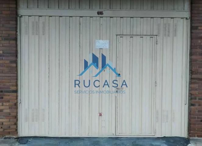 Venta de garaje en urbanización cerrada en Torrelavega photo 0
