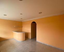 ALQUILER LOCAL EN BADAMES photo 0