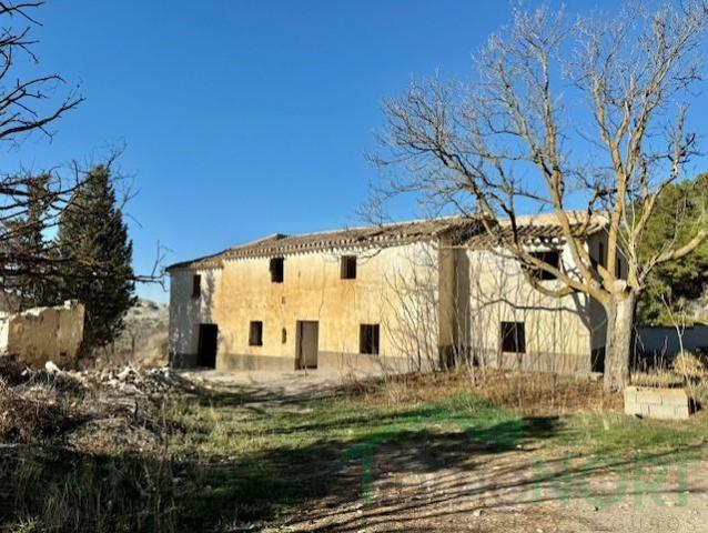 Piso En venta en Finca Con Agua Y Cortijo, A 7 Km De Baza , Caniles photo 0