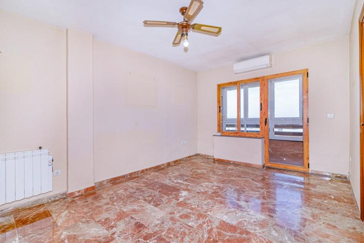 OPORTUNIDAD PISO SEMIREFORMADO CON VISTAS PANORAMICAS DE 3 DORMITORIOS ENFRENTE DEL NUEVO MERCADONA DE LA CHANA photo 0