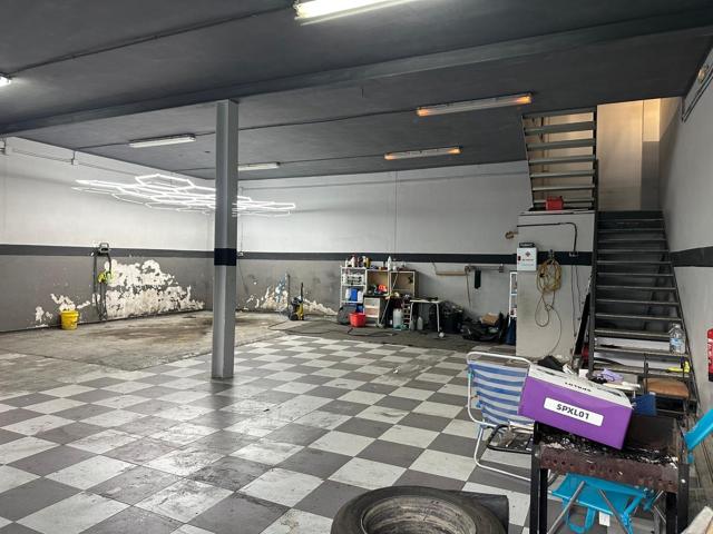 Amplia Nave Industrial en Albolote - Juncaril, Ideal para Tu Negocio photo 0