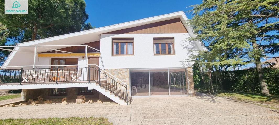 Unifamiliar En venta en Loma Badá, Petrer photo 0