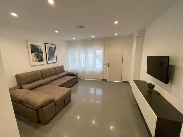 HERMOSO PISO RECIEN RENOVADO EN ARROYO DE LA MIEL photo 0