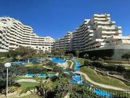 APARTAMENTO CON VISTAS A LA PISCINA Y MONTAÑA photo 0