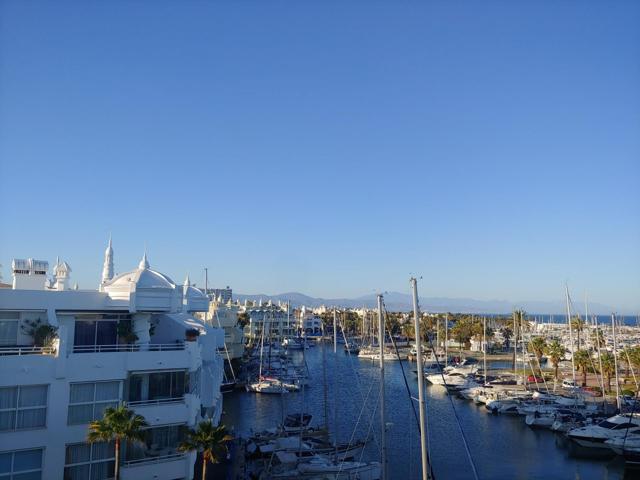 ¡Tu hogar frente al mar te espera en Benalmádena! photo 0
