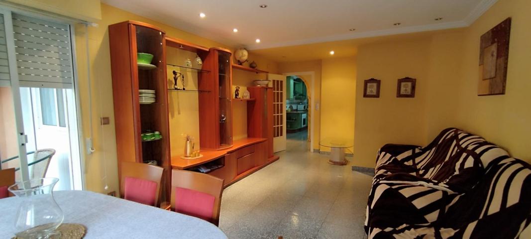 AMPLIO PISO CON ASCENSOR!! photo 0