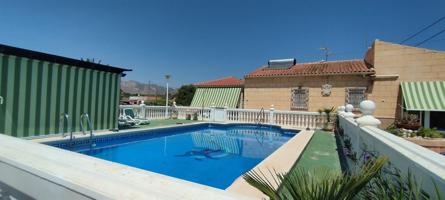 Espectacular Chalet en Albatera con Piscina y Pista de Tenis photo 0