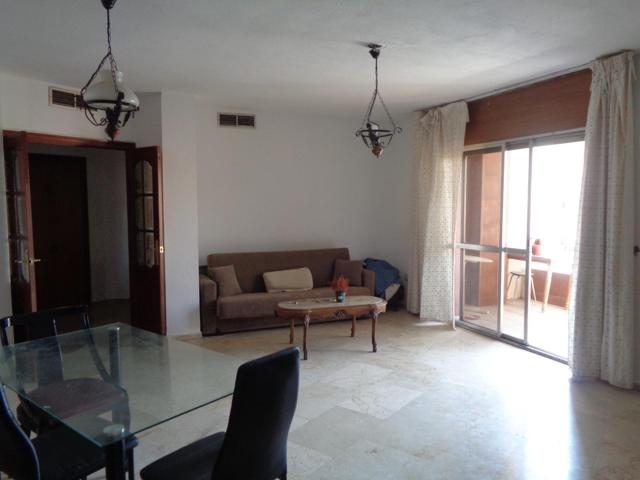 AVDA.OLLERIAS MAGNÍFICO PISO CON TERRAZA. OPCION DE GARAJE. photo 0