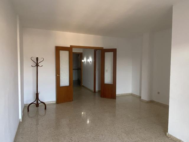 PISO EN FIDIANA CON EXPECTACULARES VISTAS. 4 DORMITORIOS Y 2 BAÑOS. photo 0