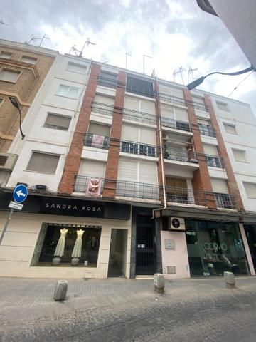 Piso exterior junto a Cruz Conde photo 0