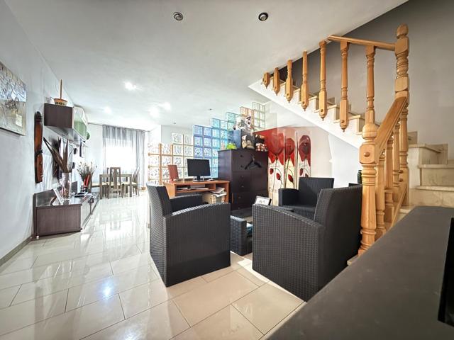 CASA CON ENCANTO EN ESPIEL, IDEAL PARA FAMILIAS O INVERSORES. photo 0