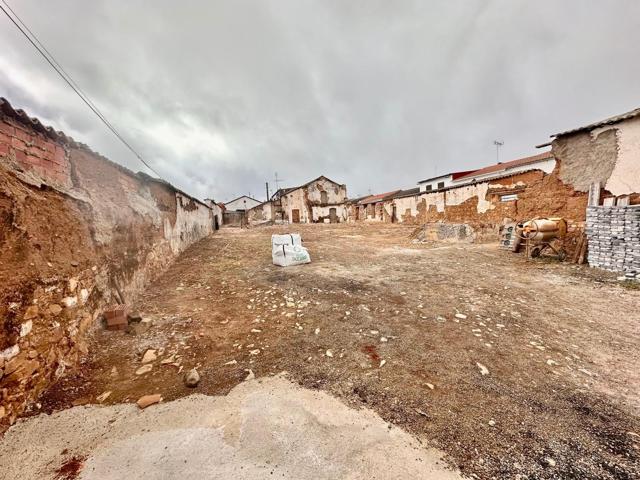 Amplio Solar Urbano en Ojuelos Altos: Oportunidad Única photo 0