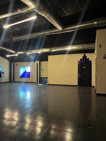 VENTA DE NAVE photo 0