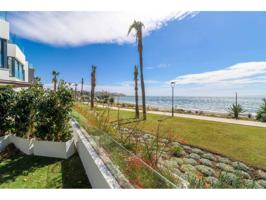 Moderna Villa de lujo Primerísima Linea de playa, Frontal al Mar. Estepona! photo 0