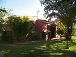 Acogedora Practica Villa con jardín privado a poca distancia de la Playa, 700metros!! photo 0