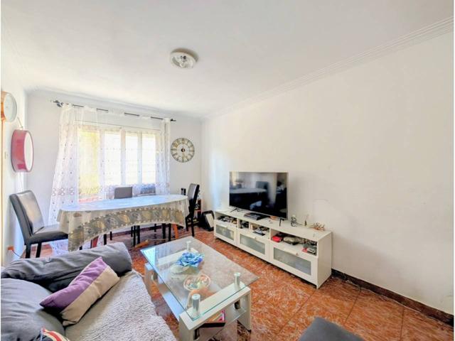 Piso de gran distribución en Cerdanyola sur photo 0